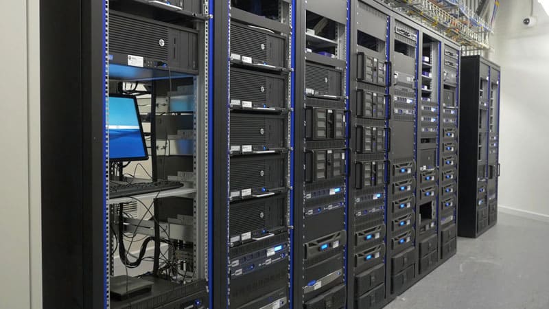 Enterprise server and infrastructure hardware